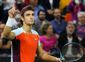 Atp Firenze, Lorenzo Musetti in semifinale. Tifosi in delirio
