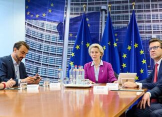 A Firenze si spengono i lampioni dal tramonto alle 23.15