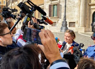 Parlamento al via. Primo giorno di scuola per i 36 toscani eletti