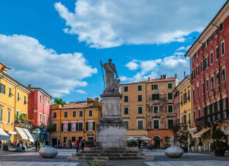 Carrara, ragazzo di 17 anni con hashish in cameretta. Arrestato