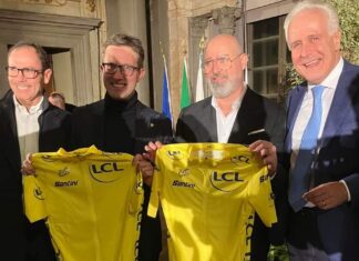 Firenze si prepara per il via del Tour de France 2024 Il sindaco Nardella con i presidenti di Regione Emilia Romagna Bonaccini e di Regione Toscana Giani