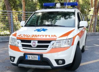 Montecatini, rubati strumenti salvavita. “Per favore restituiteli” Furto la notte di Natale da un'automedica di Pescia