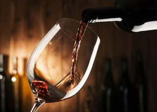 Donne e vino, il 94% usa l’identità del territorio: l’indagine