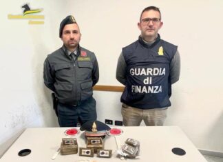 San Giovanni Valdarno, sequestrati due chili di hashish