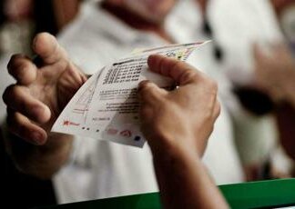 Superenalotto, estrazione di oggi 2 maggio: i numeri della combinazione vincente