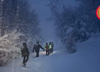 Marradi, salvati escursionisti nella bufera su Monte Lavane Il Soccorso Alpino e Speleologico della Toscana nell'operazione di salvataggio