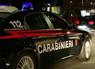Empoli, nonni rapinati in casa mentre sono con nipotina