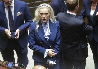 Marta Fascina ‘finanziatrice’ di Forza Italia: “Faccio come il presidente Berlusconi”