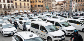 Veicoli a guida autonoma: da Cnr, Unipi e Mit una nuova infrastruttura comunicativa per la sicurezza stradale Presentato alla Camera dei Deputati il report 2023