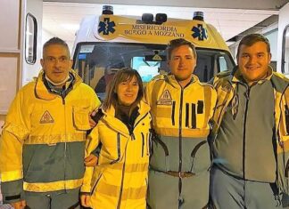 Borgo a Mozzano, fiocco rosa a bordo dell’ambulanza La squadra della Misericordia di Borgo a Mozzano
