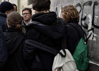 Liceo Michelangiolo: “Siamo tutti antifascisti” Firenze liceo Michelangiolo
