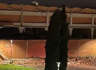 Maltempo in Toscana, crolla muro PalaCardarelli a Monsummano Maltempo in Toscana, PalaCardarelli Monsummano