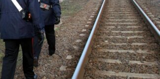 Muore investito da un treno all’altezza della stazione di Carrara