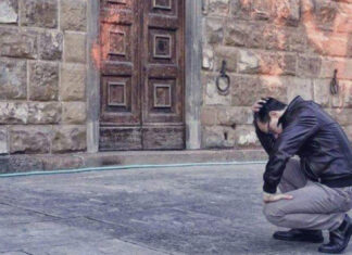 Palazzo Vecchio imbrattato, assessore a Nardella: “Incontriamo chi ha sbagliato” Dario Nardella