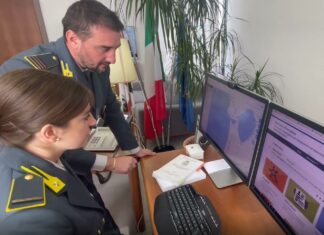 Fatture false, giro da 200 milioni in Toscana: 19 denunciati Guardia di Finanza Oristano