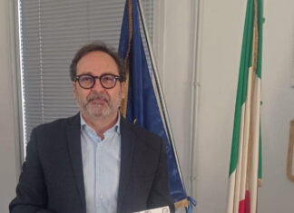 Francesco Persiani non è più sindaco di Massa Francesco Persiani non è più sindaco di Massa