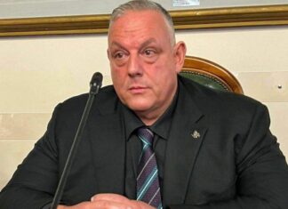 Il sindaco di Grosseto offende Elly Schlein con post sessisti. Poi si scusa Il sindaco di Grosseto offende Elly Schlein con post sessisti