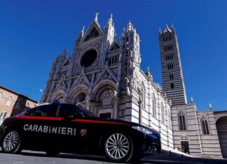 Operazione antidroga a Siena e Arezzo. Tre arrestati Operazione antidroga a Siena e Arezzo. Tre arrestati