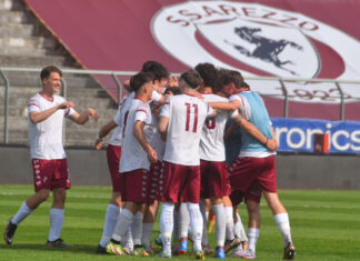 Arezzo in festa. La città applaude il ritorno in serie C Arezzo Calcio
