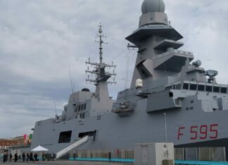 Marina Militare, tutti in fila per la Luigi Rizzo a Livorno Luigi Rizzo