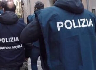 Morì tra le fiamme. Identificato chi girò un video senza soccorrere Polizia Squadra Mobile