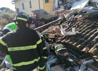 Esplosione palazzina, aperto fascicolo per disastro colposo Vigili del fuoco Montecarlo esplosione