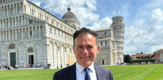 Il sindaco di Pisa Michele Conti si iscrive a Fratelli d’Italia: è il primo di un capoluogo di provincia toscano per il partito della Meloni Amministrative Michele Conti