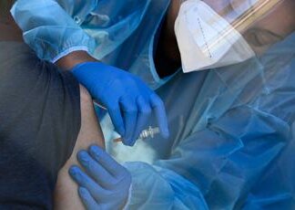 Cancro, in Italia “avanti con test su vaccino melanoma e dati in 3 anni”