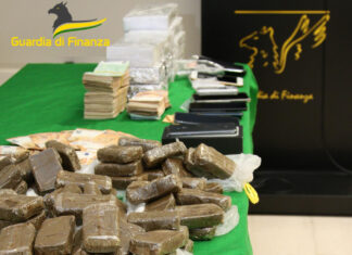 Droga, traffico internazionale. Arresti a Prato e Firenze Droga, traffico internazionale. Arresti a Prato e Firenze