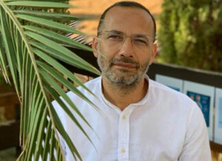 Moschea di Firenze, presentata offerta per acquisto sede Inchiesta fondi ad Hamas, console di Israele Carrai: "Fare luce su sostenitori terrorismo". Imam di Firenze: "Bolla di sapone"