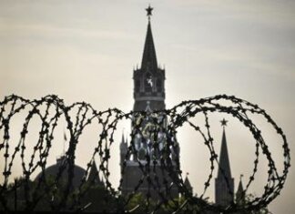 La Russia corteggia la Libia e fa il ‘doppio gioco’ con Haftar e Seif Gheddafi
