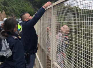 Tenta di togliersi la vita da ponte di Calignaia. Salvata dai poliziotti Questura Livorno