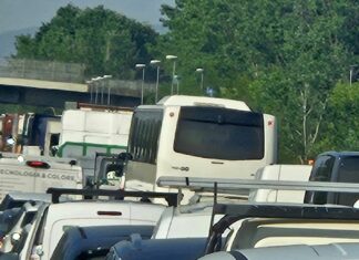 Fi – Pi – Li, maxi tamponamento a catena. Dieci chilometri di coda Superstrada