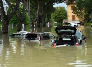 Alluvione Emilia Romagna, presidi farmaceutici da Firenze Alluvione Emilia Romagna