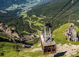 Operaio toscano muore precipitando da funivia. Tragedia in Val Gardena funivia Val Gardena