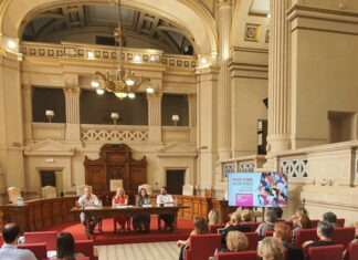 Lavoro, in Toscana le donne guadagnano 21,1% meno degli uomini Lavoro, in Toscana le donne guadagnano 21,1% meno degli uomini