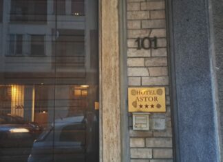 Bimba scomparsa, famiglia via da ex Astor. Luogo top secret Bimba scomparsa, famiglia via da ex Astor. Luogo top secret