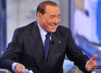Silvio Berlusconi è morto. Addio all’ex premier Silvio Berlusconi è morto. Addio all'ex premier