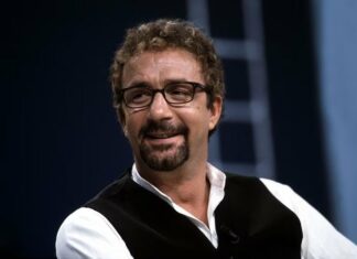 Francesco Nuti, ultimo saluto in forma privata a Firenze Francesco Nuti, ultimo saluto in forma privata a Firenze