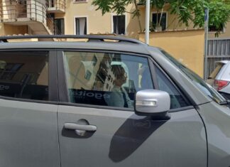 Bimba scomparsa, ex comandante Ris Garofano dentro ex Astor Bimba scomparsa, ex comandante Ris Garofano dentro ex Astor