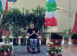 Manuel Bortuzzo con gli studenti. Il campione a Montevarchi Manuel Bortuzzo con gli studenti. Il campione a Montevarchi