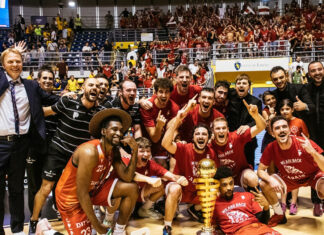 Pistoia Basket in serie A. Grande festa in città Pistoia Basket in serie A. Grande festa in città