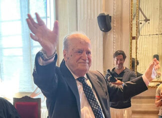 Quinta laurea a 92 anni. Il prof dei record eterno studente Quinta laurea a 92 anni. Il prof dei record eterno studente