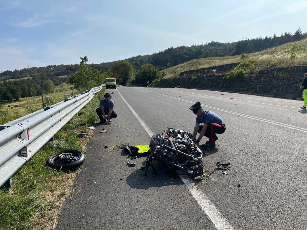 Scontro mortale sulla Futa, due motociclisti perdono la vita