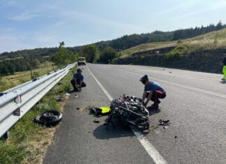 Scontro mortale sulla Futa, due motociclisti perdono la vita Scontro mortale sulla Futa, due motociclisti perdono la vita