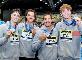 Mondiali nuoto, Lorenzo Zazzeri argento con la 4×100 Mondiali nuoto, Lorenzo Zazzeri argento con la 4x100