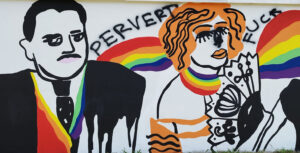 Imbrattato murale Lgbtqia+. Insulti omofobi a Livorno