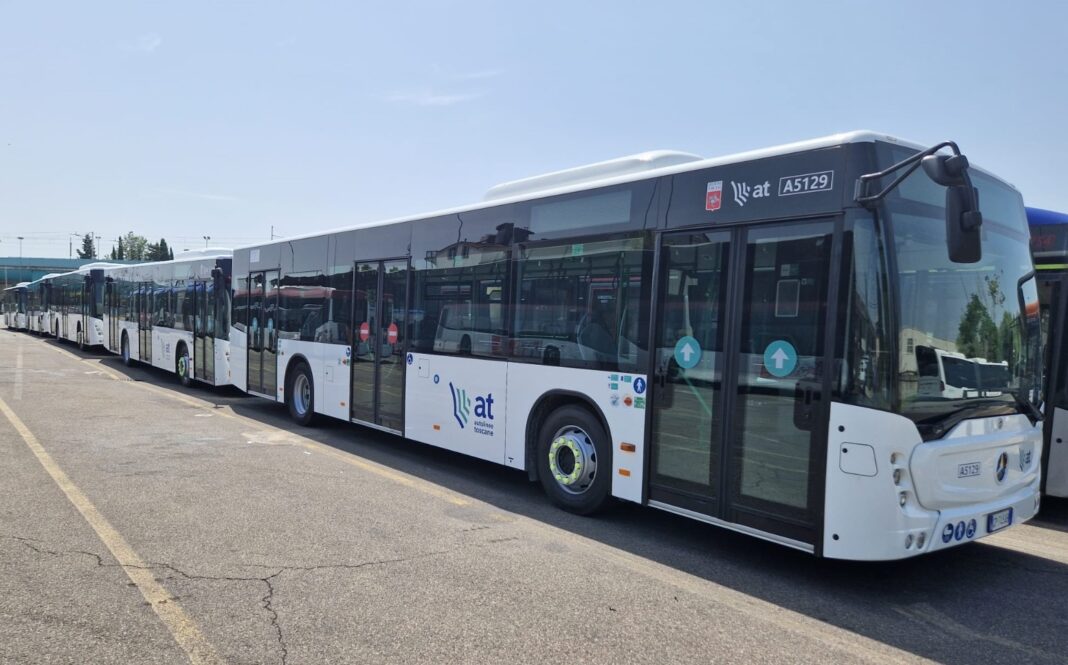 Autobus in Toscana, entrano in servizio 19 nuovi mezzi