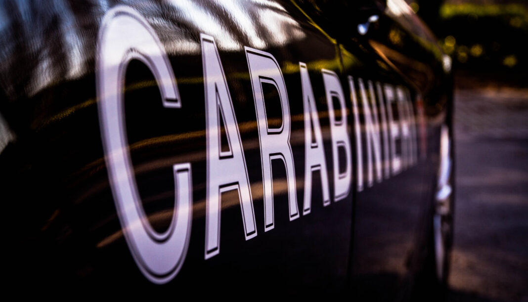 Rapine a minorenni, arrestati due giovani a Firenze
