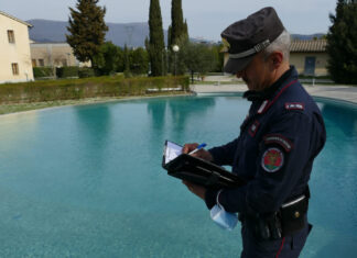 Piscine private con acqua pubblica, multe per 65mila euro Piscine private con acqua pubblica, multe per 65mila euro